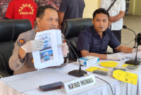 Suasana konferensi pers tentang 3 terduga pelaku muat 300 kg daging penyu hijau, yang diselenggarakan di Command Center Polda NTB, Selasa (1/8/2023).