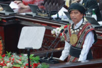 Presiden Jokowi saat menyampaikan Pidato Kenegaraan dalam Sidang Tahunan MPR RI dan Sidang Bersama DPR RI dan DPD RI Tahun 2023 dalam rangka HUT Kemerdekaan RI ke-78, di Gedung DPR/MPR/DPD RI, Komplek Parlemen Senayan, Jakarta, Rabu (16/8/2023).