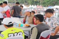 Suasana penutupan Kejurnas Grasstrack Region 3 putaran IV di Sirkuit Lantan 459 International Motocross Circuit, Lantan—Lombok Tengah (Loteng), pada Minggu (27/8/2023).