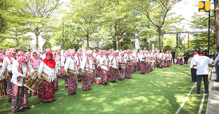 Tim Angklung Kementeian PUPR.