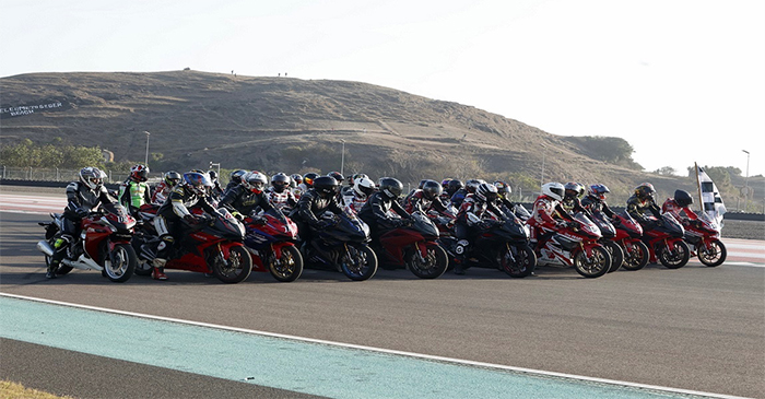 Komunitas dan pecinta sepeda motor Honda berkesempatan merasakan sensasi memacu adrenalin pada kegiatan CBR Track Day 2023 yang digelar PT AHM, Minggu (3/9/2023).