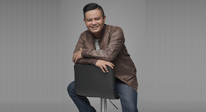 Indra Jaya Usman.