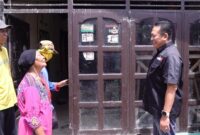 Ketua MPR RI, Bambang Soesatyo usai meninjau rumah penerima bantuan BSPS di Kabupaten Purbalingga, Jawa Tengah, Jumat (17/11/2023).