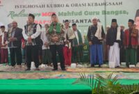 Suasana kegiatan Istighosah Kubro dan Orasi Kebangsaan yang dimotori oleh Relawan MGB NTB bersama ratusan tuan guru se-Pulau Lombok yang tergabung dalam Baruda Nusantara mendeklarasikan dukungan kepada pasangan capres dan cawapres nomor urut 3, Ganjar Pranowo – Mahfud MD agar menang sebagai Presiden dan Wapres periode 2024 – 2029 pada Pilpres 14 Februari 2024.