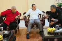 DARI KIRI: Ketua DPD PDIP NTB, H Rachmat Hidayat; TGB HM Zainul Majdi; Sekjen DPP PDIP, Hasto Kristiyanto.