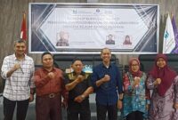WORKSHOP MBKM: Rektor USS, Yudha Pratomo Mahyuddin, M.Sc, Ph.D bersama Pimpinan USS dan Narasumber Nasional dari IPB University di Aula Prof dr H Mahyuddin Ns, SpOG(K) Kampus A USS, Jl. Letnan Murod Km.5 Pakembang, Kamis (21/12/2023).