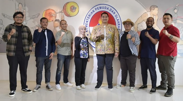 Menpora, Dito Ariotedjo saat fose bersama tim Tays Bakers BARATI.