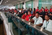 Menpora, Dito Ariotedjo saat menyaksikan pertandingan uji coba Timnas Indonesia U-20 versus Timnas Thailand U-20, di Stadion Utama Gelora Bung Karno (SUGBK) Senayan, Jakarta, Jumat malam (26/1/2024).