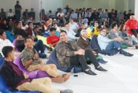 Suasana nobar  debat capres ketiga, di Wisma Kemenpora, Senayan, Jakarta, pada Minggu malam (7/1/2024).