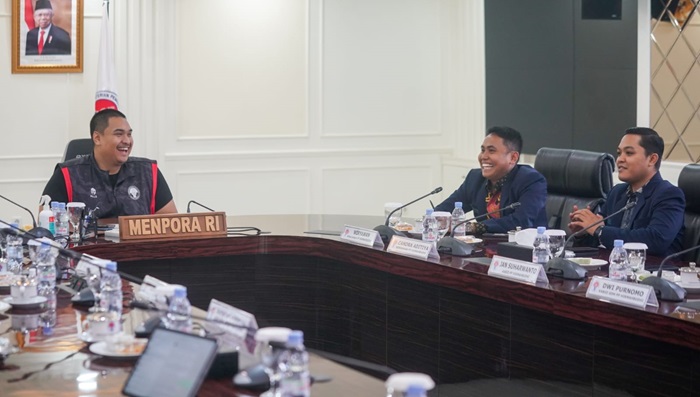 Menpora RI, Dito Ariotedjo saat menerima PP Hikmahbudhi, di Lantai 10 Kemenpora, Jakarta, pada Selasa siang (6/2/2024).