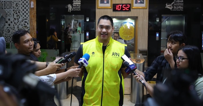 Menpora RI, Dito Ariotedjo saat diwawncarai awak media.