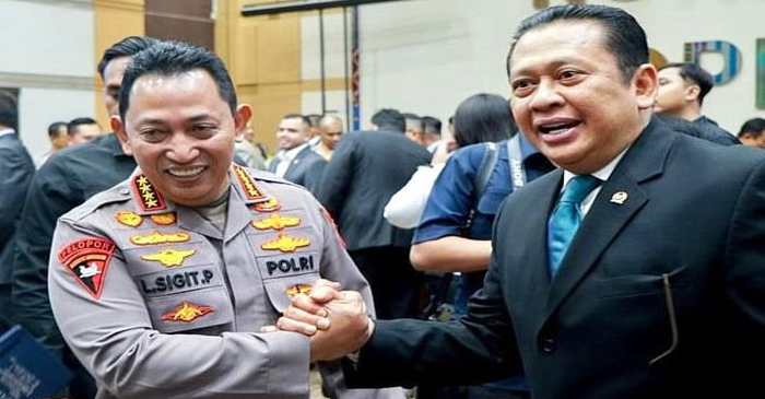 Anggota Komisi III DPR RI sekaligus Waketum DPP Partai Golkar, Bambang Soesatyo (kanan) saat bersama Kapolri, Jenderal Pol Listyo Sigit Prabowo (kiri).