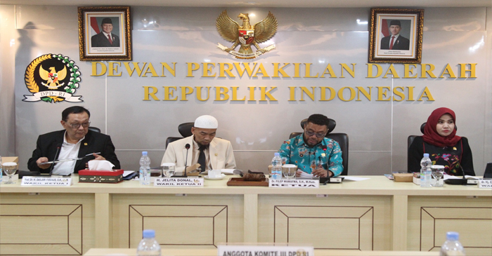 Suasana RDPU yang digelar Komite III DPD RI guna membahas kendala dan solusi program Makan Bergizi Gratis, pada Senin (20/1/2025).