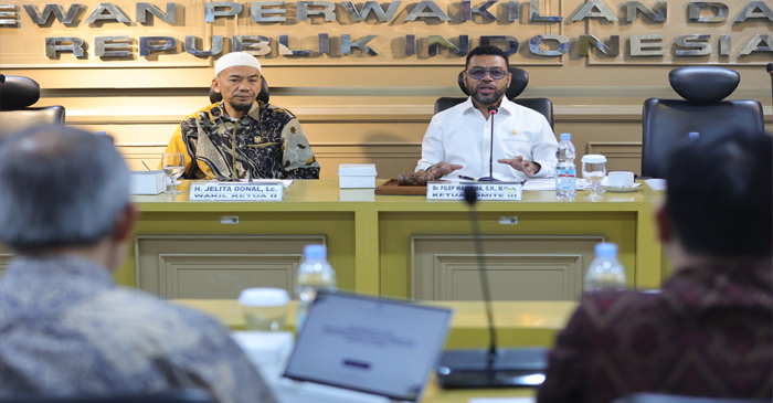 Suasana RDP Komite III DPD RI dengan Dewan Jaminan Sosial Nasional (DJSN), di Gedung DPD RI, Kompleks Parlemen Senayan, Jakarta, Kamis (24/4/2025).