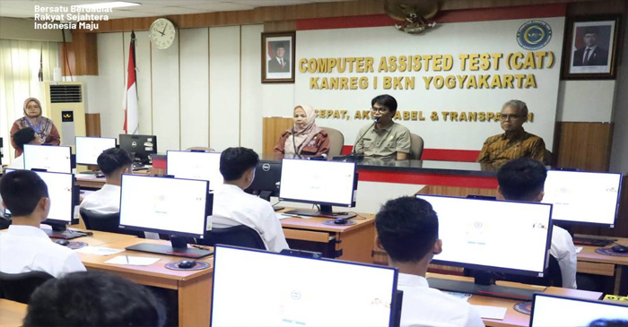 Suasana penyelenggaraan SKD SPTB Politek SSN, di Kanreg I BKN Yogyakarta, Senin (11/8/2025).