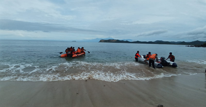 Tim SAR gabungan terus mengintensifkan pencarian terhadap balita yang hilang di Pantai Poto Batu.