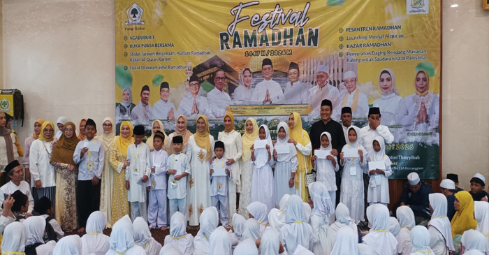 Suasana Festival Ramadan di Masjid Syajaratun Thoyyibah, yang berlokasi di halaman Kantor DPP Partai Golkar.