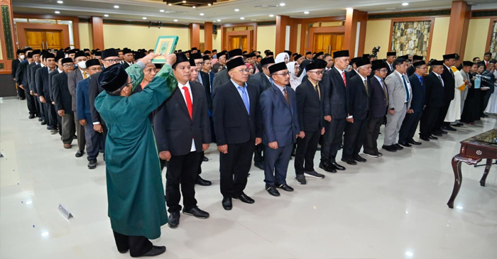 Suasana pelantikan dan pengambilan sumpah jabatan pejabat eselon III dan IV OPD lingkup Pemprov NTB.