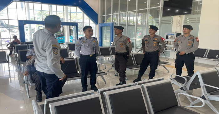 Jajaran Subsatgas Pengamanan Objek Vital dan Jalur dari Polda NTB saat mengecek langsung terminal Mandalika, pada Jumat (13/3/2026).
