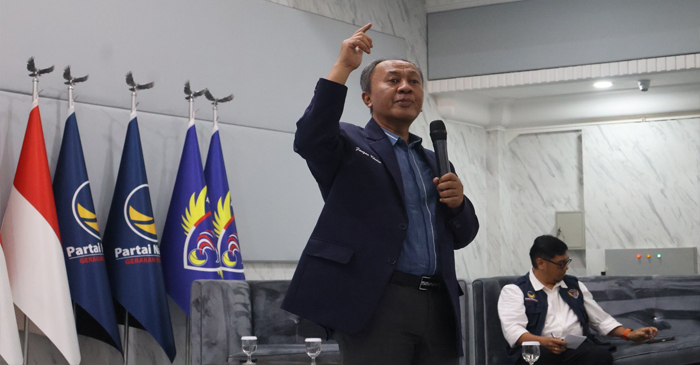 Anggota DPR RI Fraksi NasDem, H. Fauzan Khalid saat menjadi pembicara Bimtek Anggota DPRD Fraksi NasDem Provinsi, Kabupaten dan Kota serta Pendidikan Politik Struktur Partai NasDem se-Provinsi Jawa Tengah dan Jawa Barat, di Jakarta, Jumat (24/4/2026).