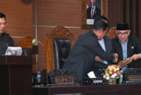Suasana Rapat Paripurna X masa sidang II DPRD Lotim, yang digelar di ruang sidang utama DPRD Lotim, Selasa (7/4/2026).