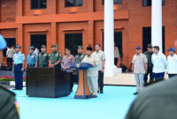 Presiden Prabowo Subianto saat meresmikan renovasi Museum dan Perpustakaan Seskoad di Kota Bandung, Provinsi Jawa Barat, pada Senin (25/5/2026).