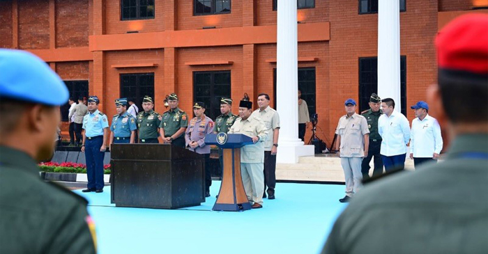Presiden Prabowo Subianto saat meresmikan renovasi Museum dan Perpustakaan Seskoad di Kota Bandung, Provinsi Jawa Barat, pada Senin (25/5/2026).