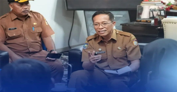 Sekretaris Daerah Kabupaten Lombok Timur (Sekda Lotim), HM Juaini Taofik.