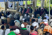 Anggota DPR RI Fraksi NasDem, H. Fauzan Khalid saat menghadiri pembukaan majelis taklim di Desa Batu Jangkih, Kecamatan Praya Barat Daya, Kabupaten Lombok Tengah, Minggu (3/5/2026).