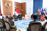 Presiden Prabowo Subianto saat menerima delapan duta besar luar biasa dan berkuasa penuh (LBBP) negara-negara sahabat pada Senin (8/6/2026), di Istana Merdeka, Jakarta.