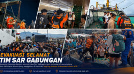 Suasana evakuasi dengan selamat oleh Tim SAR gabungan terhadap 45 penumpang dan ABK Kapal Wisata yang tenggelam di Perairan Tanjung Katupa, Kabupaten Bima, Provinsi NTB.