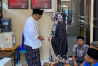 Tahanan Polres Lombok Timur resmi menikah di balik jeruji besi dengan sang kekasihnya, Selasa (7/7/2026).